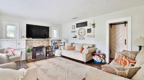 4154 Pine St, Riverside CA  92501-3450 exterior