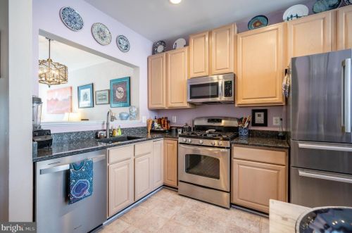 11435 Heritage Commons Way, Herndon, VA 20194-1033