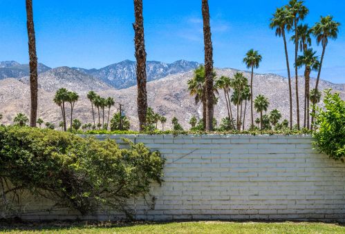 1727 Grand Bahama Dr, Palm Springs, CA 92264-8599