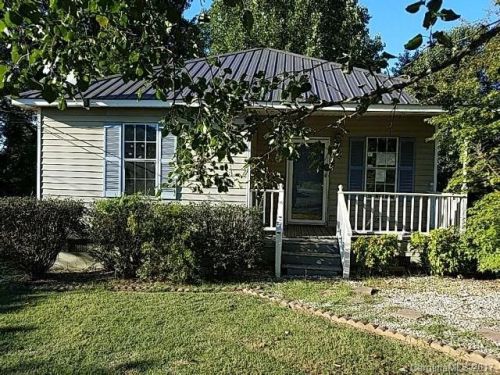 140 Nassau Pl, Gastonia, NC 28052-6753