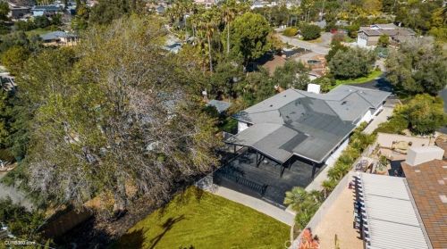 915 Alta Vista Dr, Vista CA  92084-5517 exterior