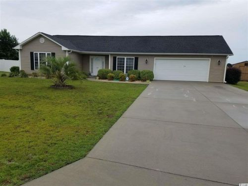 304 Carolina Hickory St, Loris, SC 29569-7360