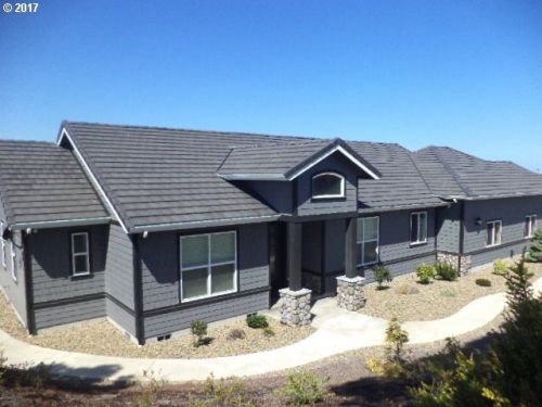 23 Twin Tree Ct, Florence OR  97439-9157 exterior