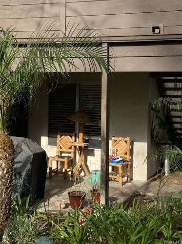 1466 Cabrillo Park Dr, Santa Ana, CA 92701-2823