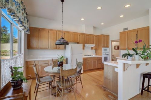 941 Paseo La Cresta, Chula Vista CA  91910-6729 exterior
