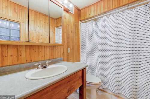 190 Charles Ave, Saint Paul MN  55103-2029 exterior