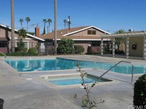 9166 Cerritos Ave, Anaheim CA  92804-5873 exterior