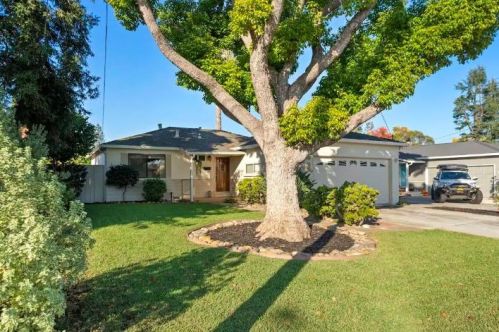 863 College Dr, San Jose, CA 95128-3204