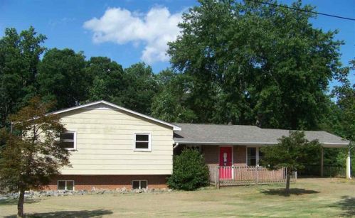 208 Park Rd, Hollis, NC 28040-7621