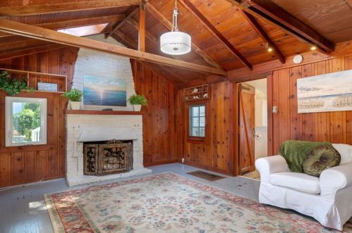 111 Sacramento Ave, Capitola, CA 95010-3443