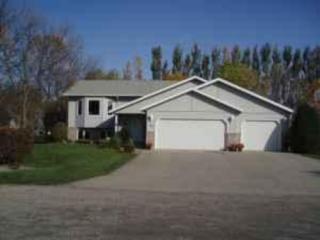 521 9th Ave, Casselton, ND 58012-3628