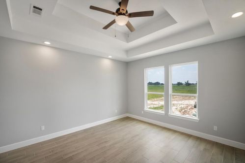 620 Longhorn Trl, Angleton TX 77515-9623 exterior