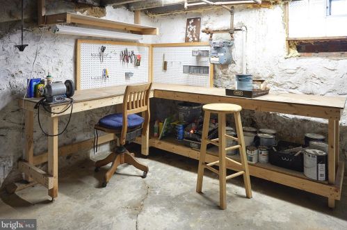 413 42 St, Philadelphia PA 19104-2216 exterior