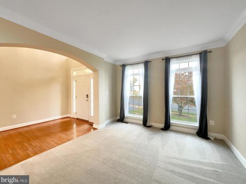 18947 Highland Park Dr, Triangle VA  22172-2067 exterior