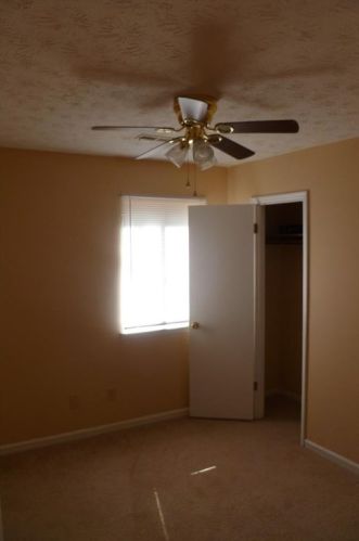 6627 Bent Crk Dr, Rex GA 30273-2102 exterior