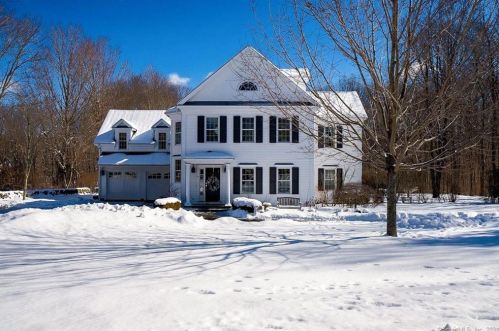 6 Clarkson Ln, Deep River, CT 06419-1473