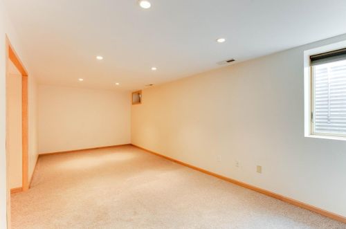 1726 Flamingo Dr, Saint Paul MN  55122-1143 exterior
