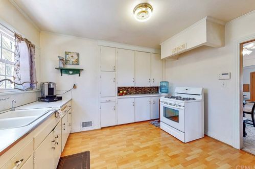 301 Janss St, Anaheim CA  92805-2526 exterior