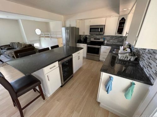 175 Bantam Lake Rd, Morris CT  06763-1103 exterior