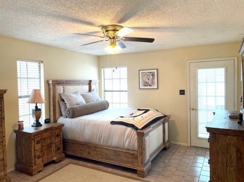 9657 Lea Shr St, Fort Worth TX  76179-3225 exterior
