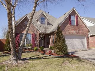 9006 Darlington Ave, Tulsa, OK 74137-3567