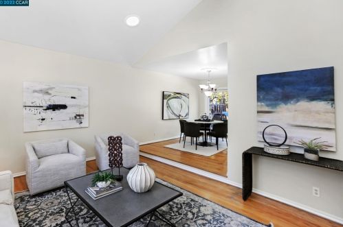 2945 Frayne Ln, Concord CA  94518-2215 exterior