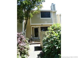 34 Ives Hl Ct, Cheshire CT  06410-3918 exterior