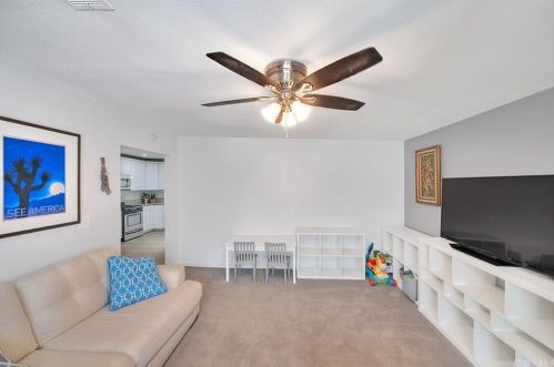 4046 Columbia Ave, Riverside CA  92501-1526 exterior