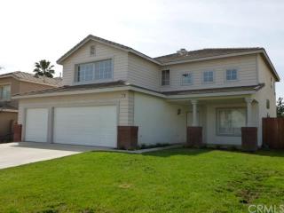 7388 Railroad Ct, Highland, CA 92346-5376