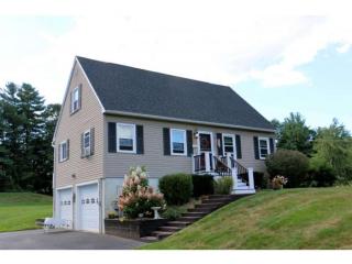 6 Shannon Way, Kensington, NH 03833-6627