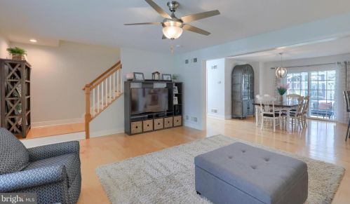 1518 Sunset Ave, Lancaster PA  17601-4328 exterior