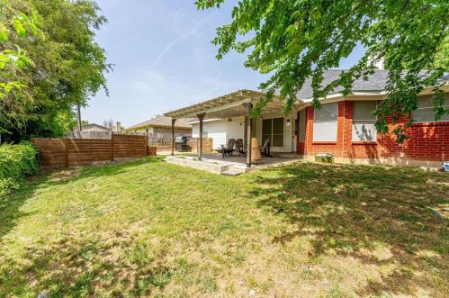 1025 Boardwalk St, Midlothian TX  76065-6742 exterior