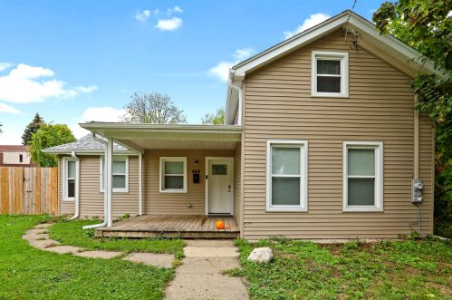 444 Hickory St, Waukegan, IL 60085-3966