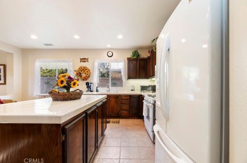 17617 Cedarwood Dr, Riverside CA  92503-7038 exterior