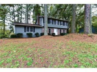 2545 Cottonwood Dr, Marietta, GA 30066-3664