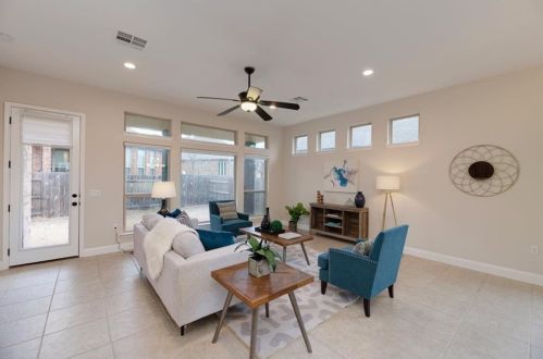 12520 Black Hl Dr, Austin TX  78748-1056 exterior