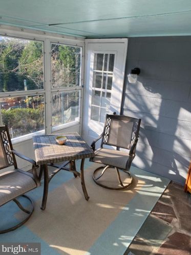 130 Roberts Ave, Tavistock NJ 08033-1319 exterior