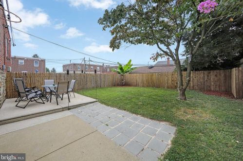 822 Borbeck Ave, Philadelphia PA  19111-3105 exterior