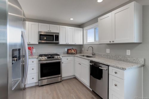 10101 9 Dr, Aurora CO 80215-5766 exterior