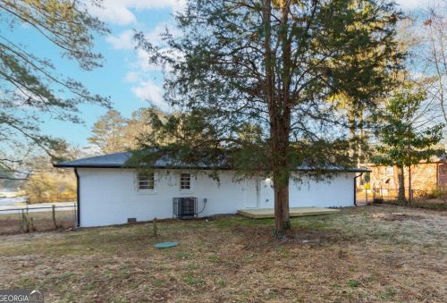 5864 Ronnie Dr, Rex GA 30273-1059 exterior