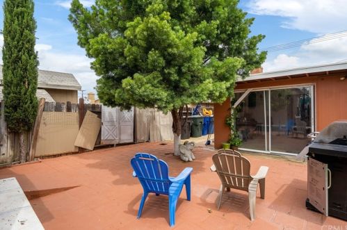 10462 Hole Ave, Riverside CA  92505-1620 exterior