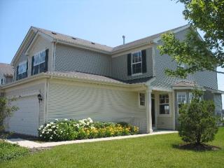 581 Kristina Ln, Volo IL  60073-5619 exterior