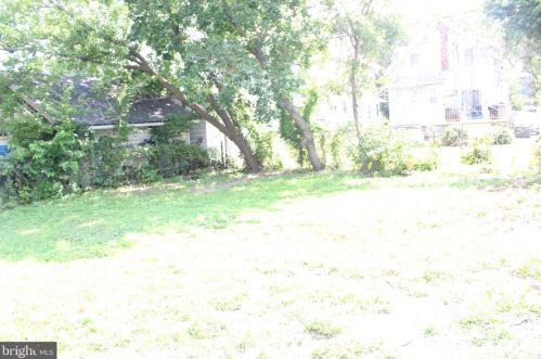 26 Crescent Blvd, Camden NJ  08108-1042 exterior