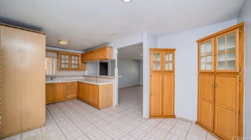 3844 Lofton Pl, Riverside CA  92501-1810 exterior