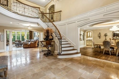 15 Crestview Rd, Mountain Lakes, NJ 07046-1116