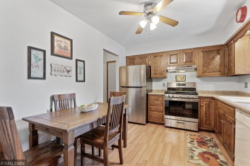 789 Heather Dr, Saint Paul MN  55126-3117 exterior