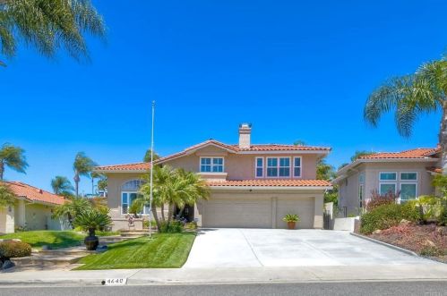 4640 Sunburst Rd, Carlsbad, CA 92008-3655