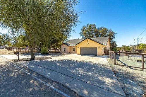 2380 Reed Way, Valley Springs, CA 95252-9594