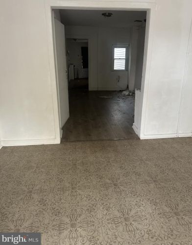233 Hummel St, Harrisburg, PA 17104-3353