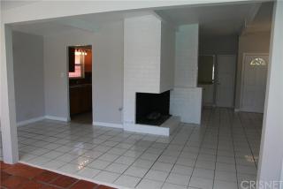 7629 Hesperia Ave, Los Angeles CA  91335-2140 exterior